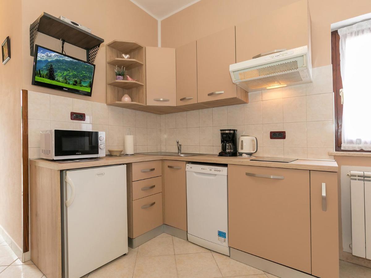 Apartments Davorka 波雷奇 外观 照片